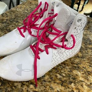 Unisex under armor cleats for lax or football